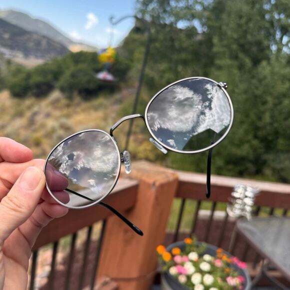 Free people far out round sunglasses grey gray lenses - Picture 5 of 11